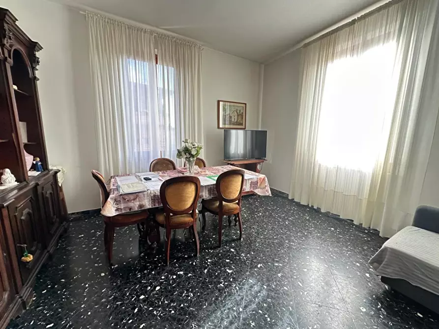 Immagine 14 di Appartamento in vendita  a Empoli