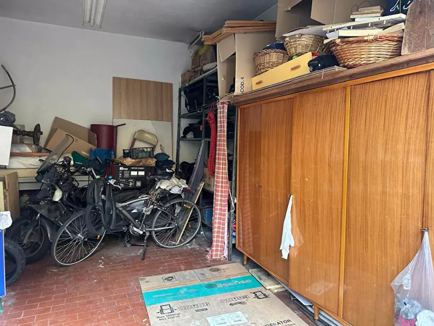 Immagine 17 di Appartamento in vendita  a Empoli