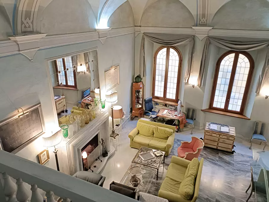 Immagine 1 di Palazzo in vendita  a Empoli