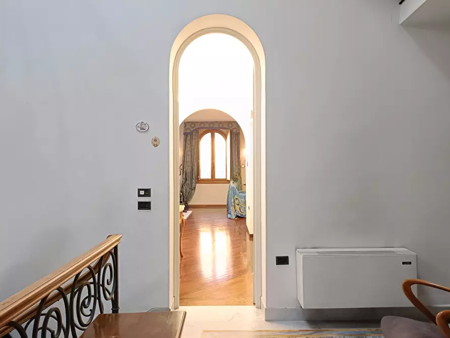 Immagine 18 di Palazzo in vendita  a Empoli