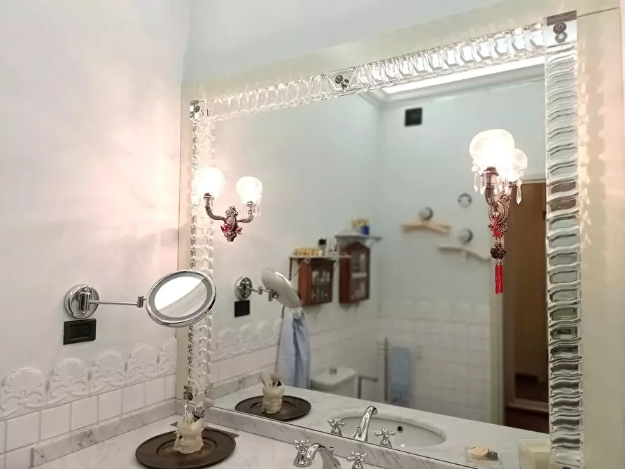 Immagine 24 di Palazzo in vendita  a Empoli