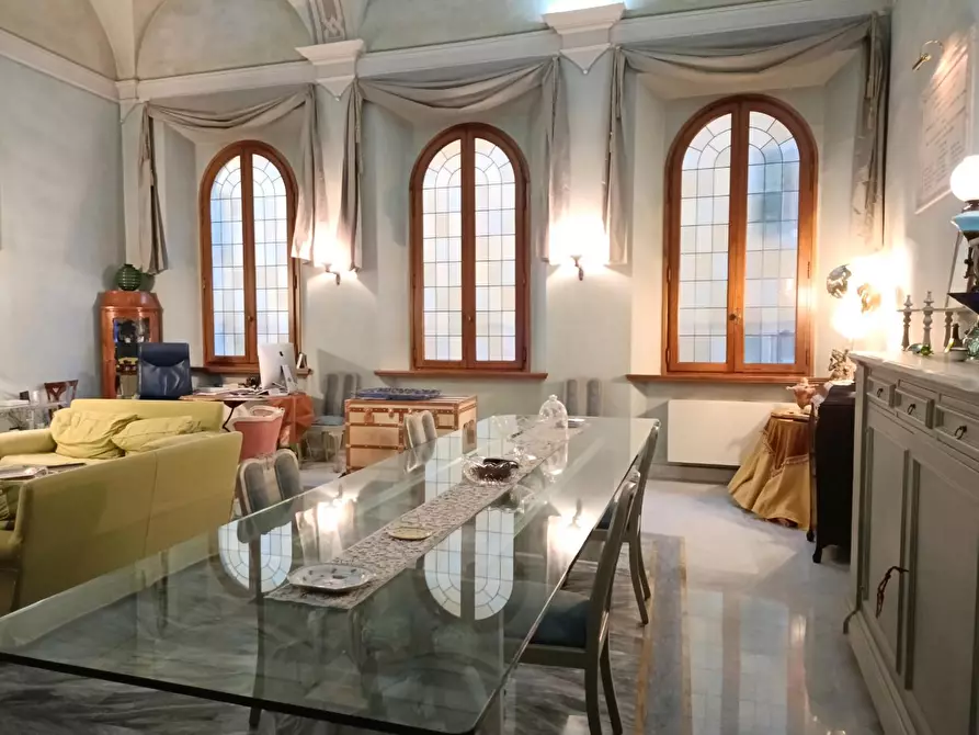 Immagine 3 di Palazzo in vendita  a Empoli
