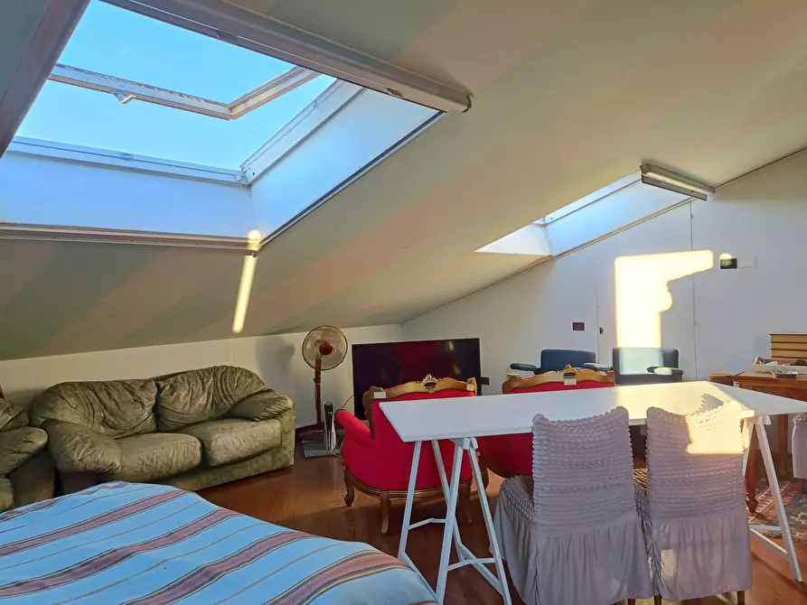 Immagine 26 di Palazzo in vendita  a Empoli