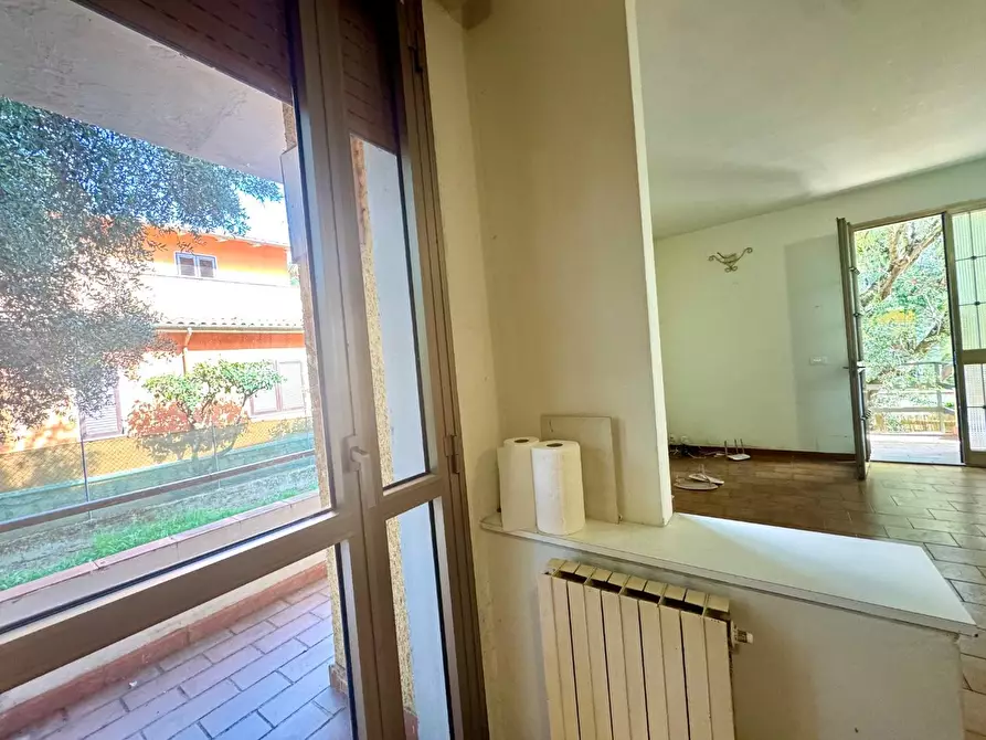 Immagine 6 di Casa bifamiliare in vendita  a Montignoso