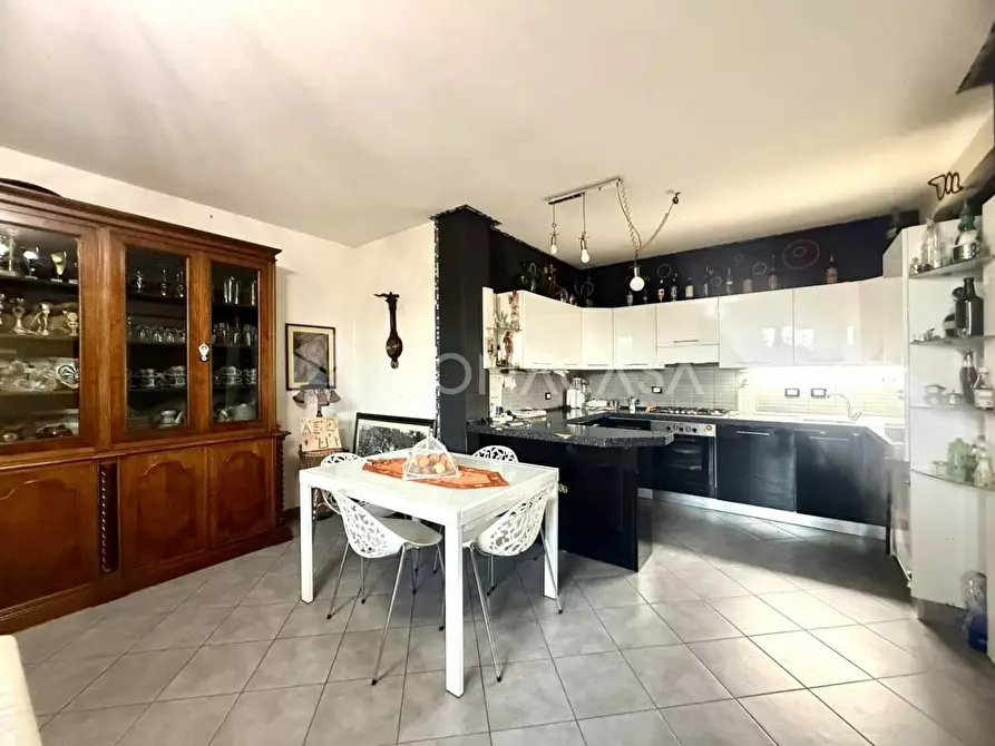 Immagine 7 di Appartamento in vendita  a Calcinaia