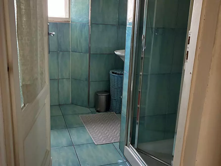 Immagine 19 di Appartamento in vendita  a Poggibonsi