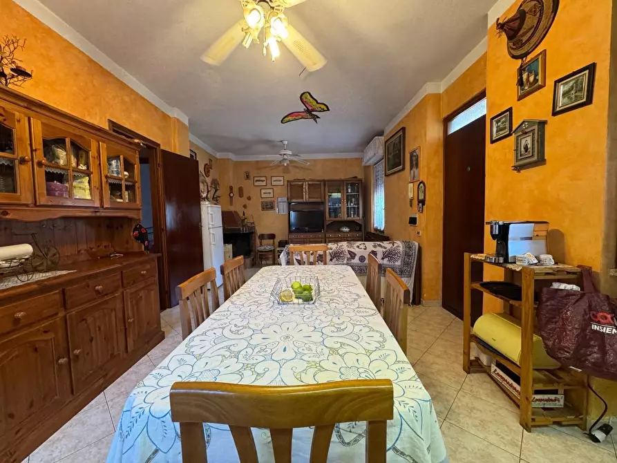 Immagine 6 di Appartamento in vendita  a Viareggio