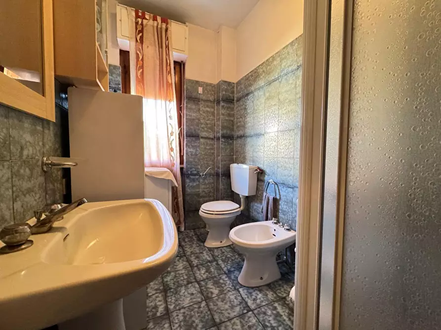 Immagine 17 di Appartamento in vendita  a Viareggio