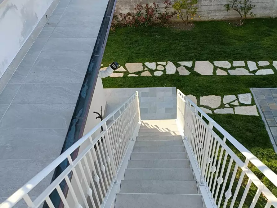 Immagine 14 di Casa indipendente in vendita  a Massa