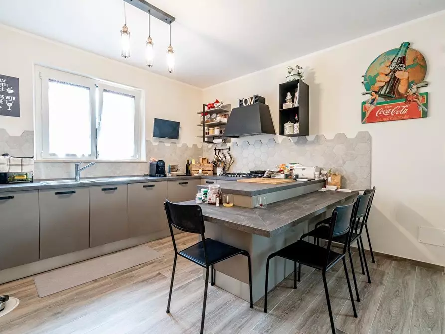 Immagine 4 di Casa indipendente in vendita  a Massa