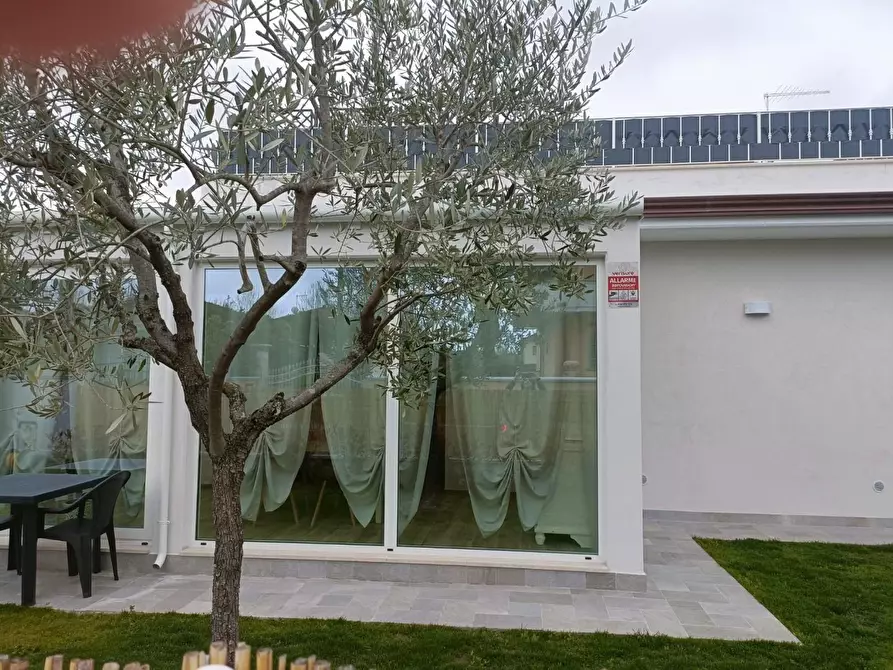 Immagine 13 di Casa indipendente in vendita  a Massa