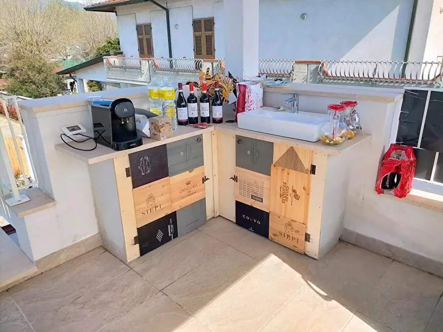 Immagine 27 di Casa indipendente in vendita  a Massa