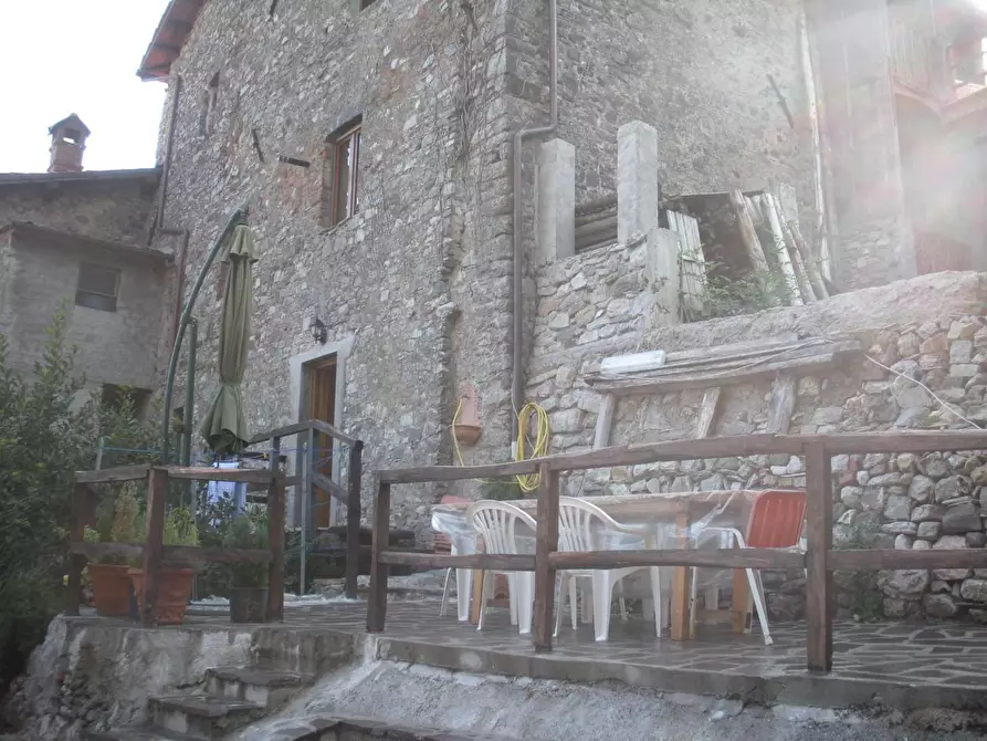 Immagine 3 di Terratetto in vendita  a Fabbriche Di Vergemoli