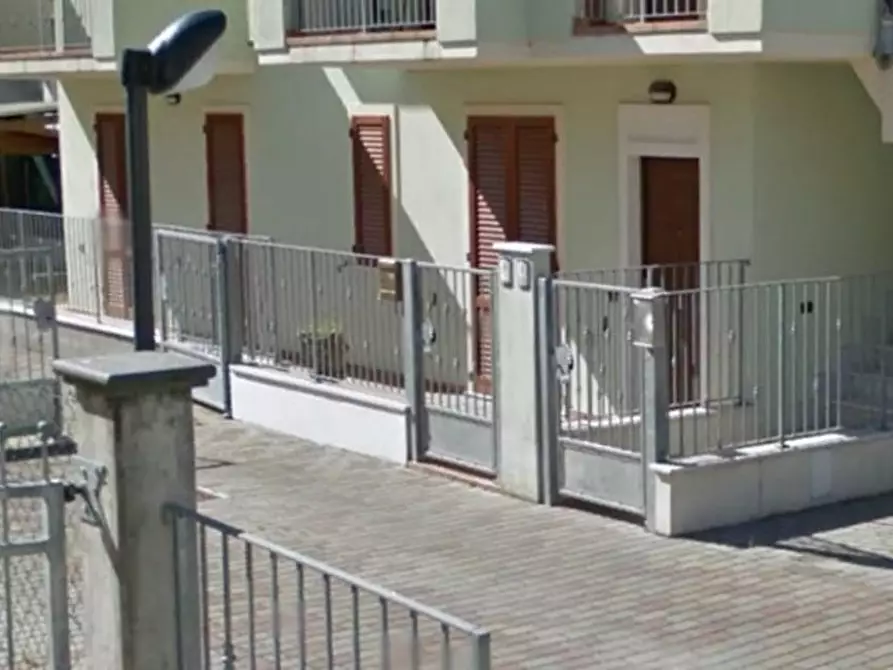 Immagine 11 di Appartamento in vendita  a Massa