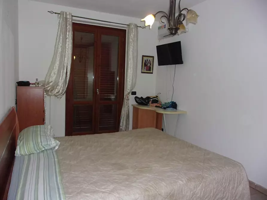 Immagine 4 di Appartamento in vendita  a Massa