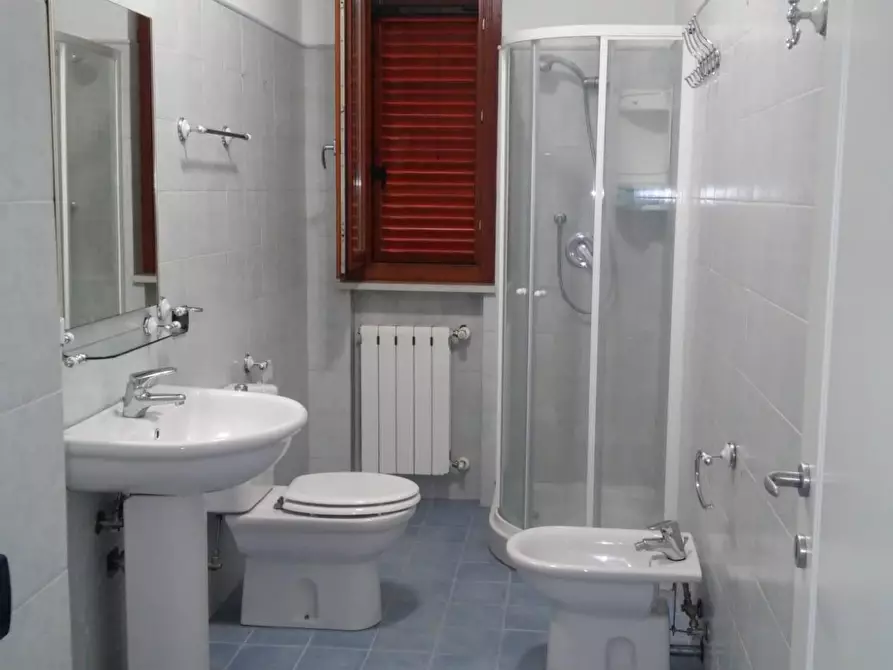 Immagine 10 di Appartamento in vendita  a Massa