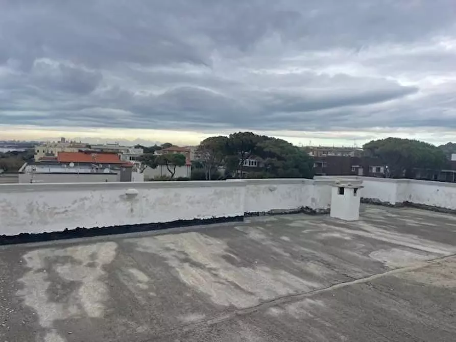 Immagine 4 di Mansarda in vendita  a Livorno