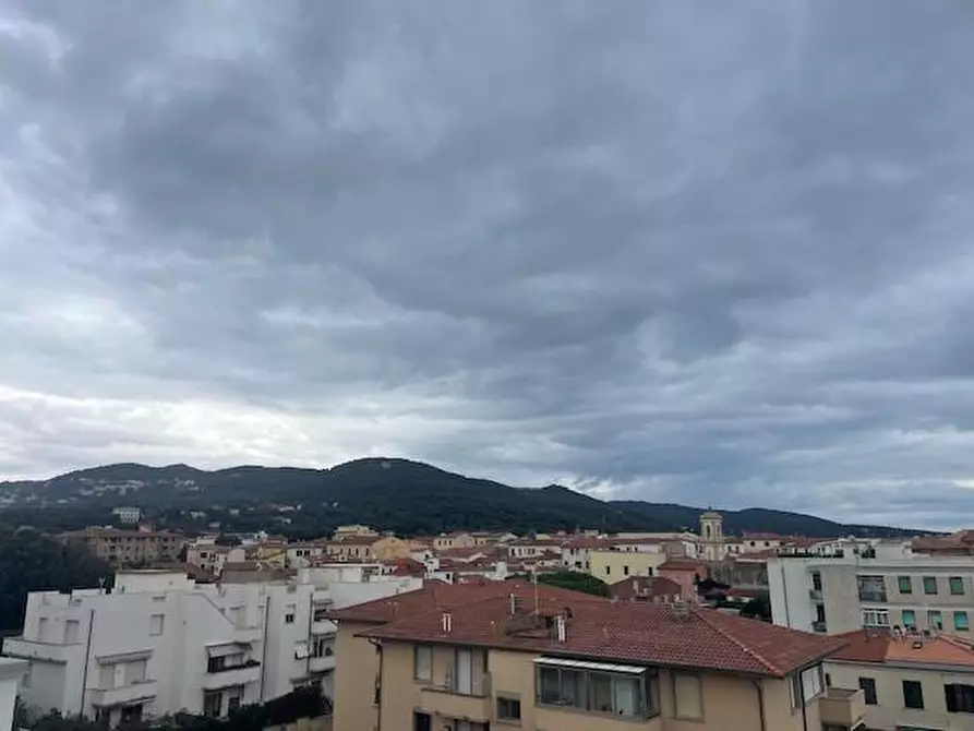 Immagine 5 di Mansarda in vendita  a Livorno