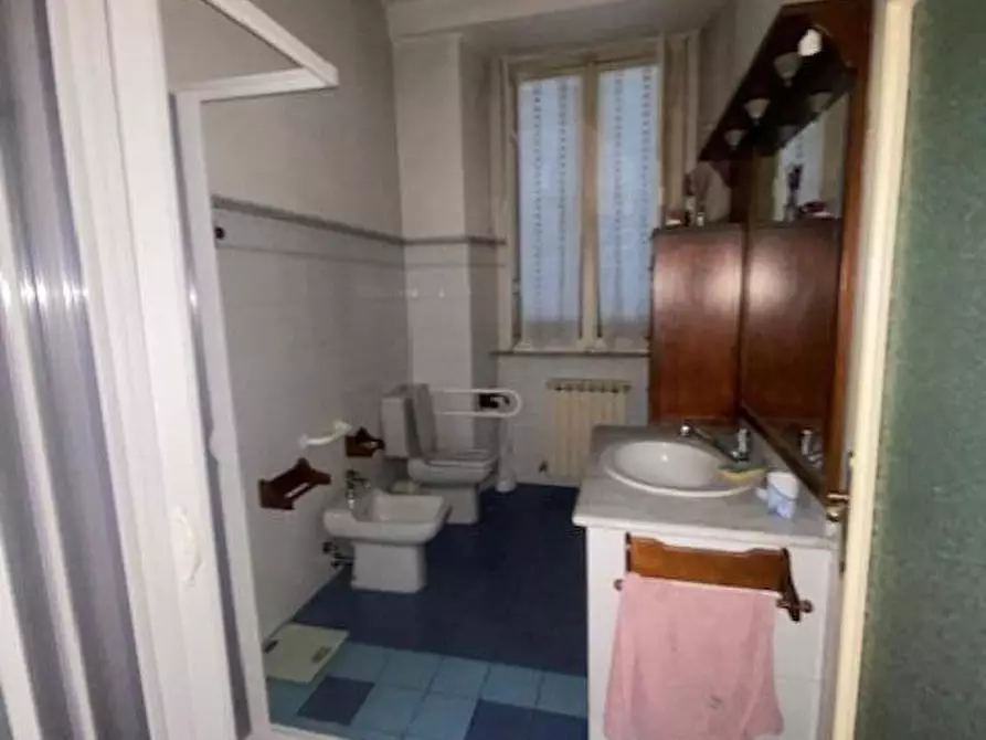 Immagine 8 di Appartamento in vendita  a Lucca