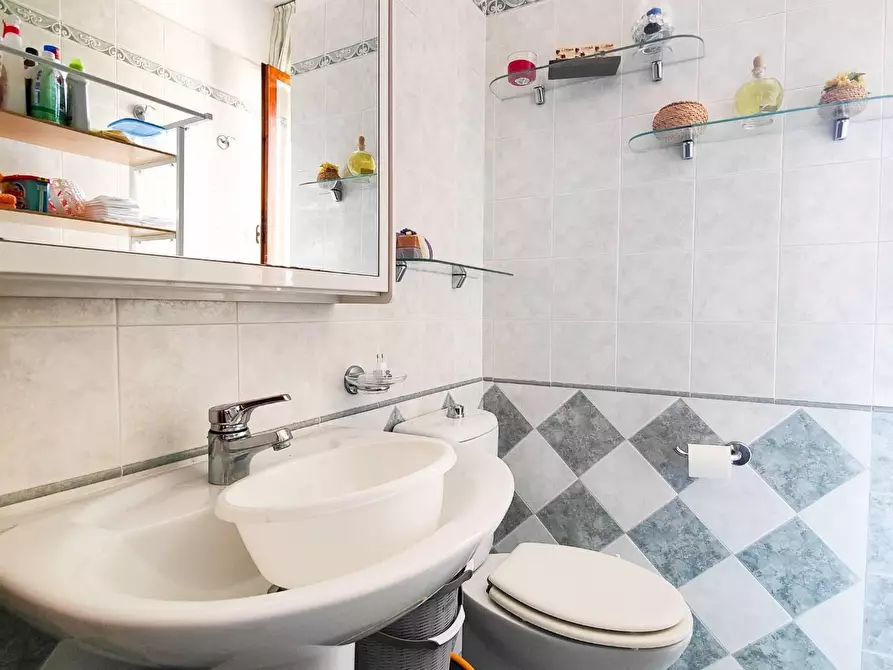 Immagine 33 di Appartamento in vendita  a Vecchiano