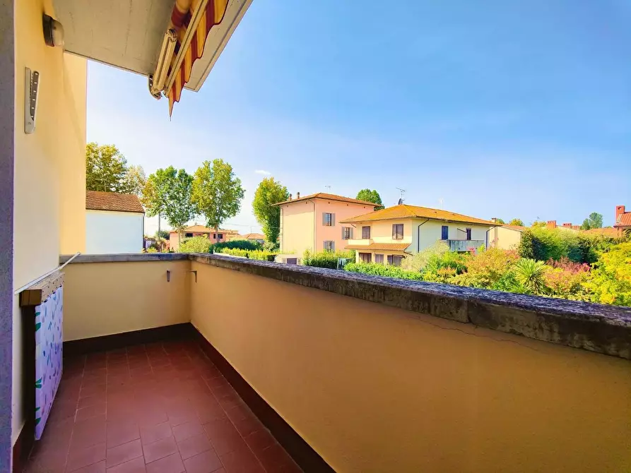 Immagine 18 di Appartamento in vendita  a Vecchiano