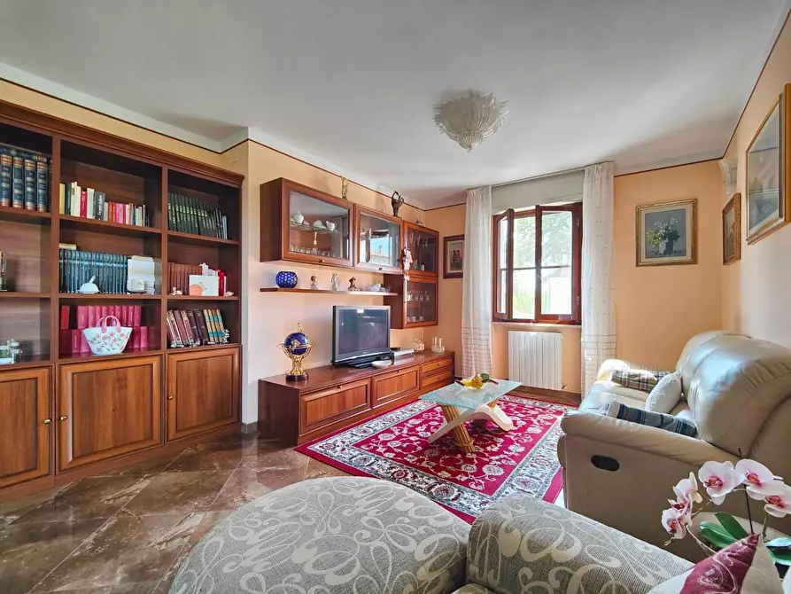 Immagine 5 di Appartamento in vendita  a Vecchiano