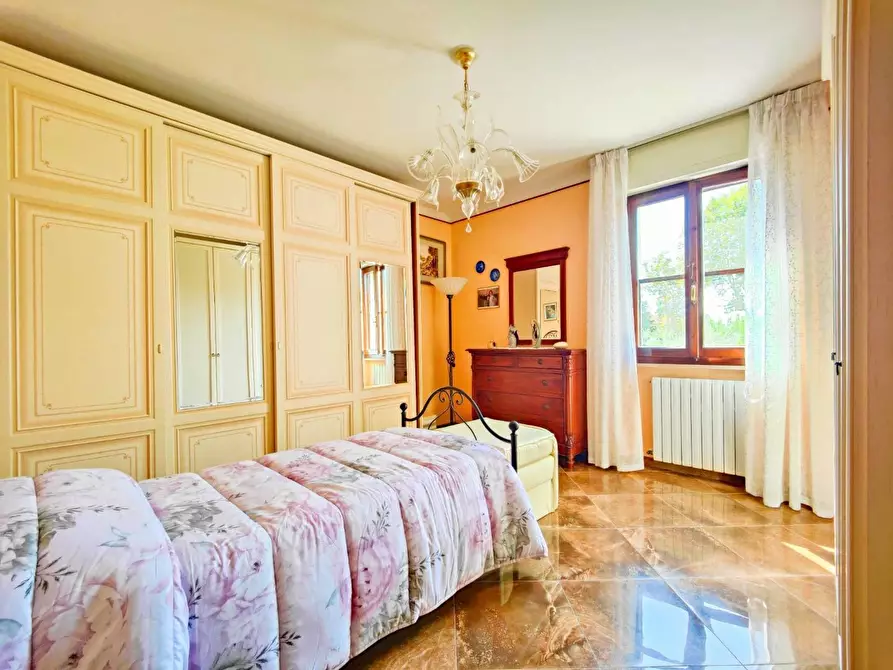 Immagine 30 di Appartamento in vendita  a Vecchiano