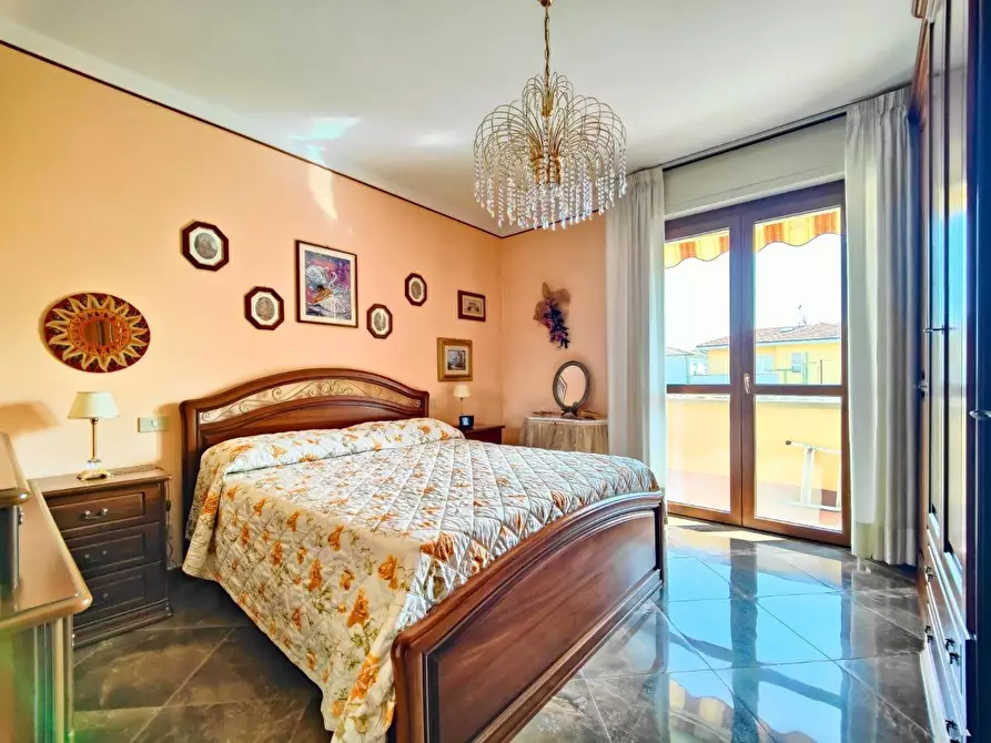 Immagine 23 di Appartamento in vendita  a Vecchiano