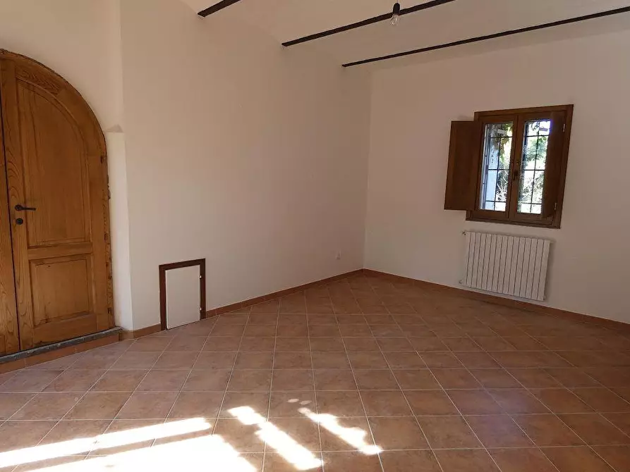 Immagine 22 di Casa colonica in vendita  a San Gimignano