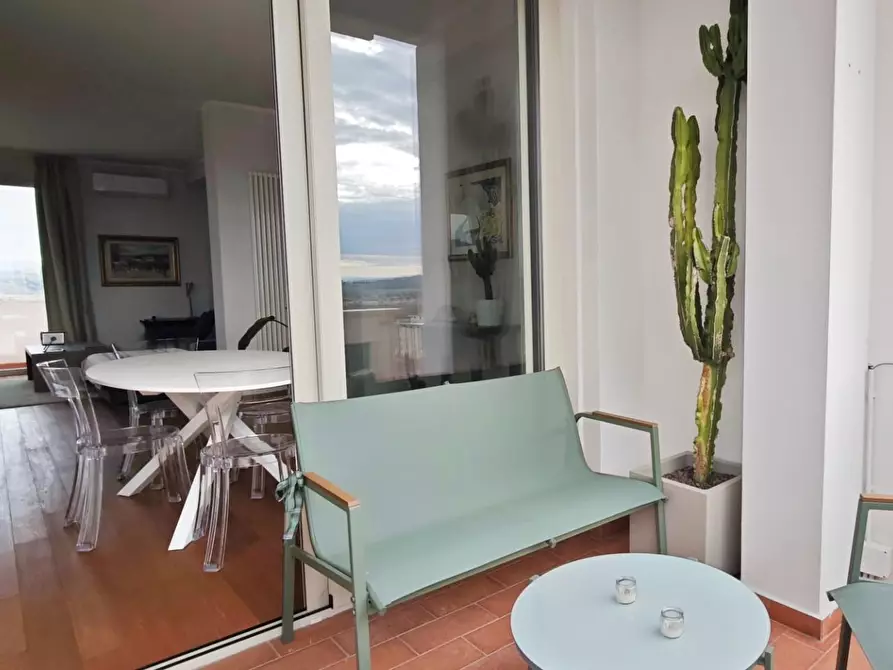 Immagine 12 di Appartamento in vendita  a Pontedera