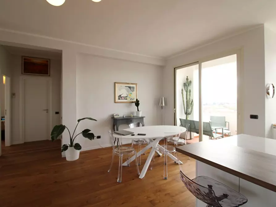 Immagine 5 di Appartamento in vendita  a Pontedera