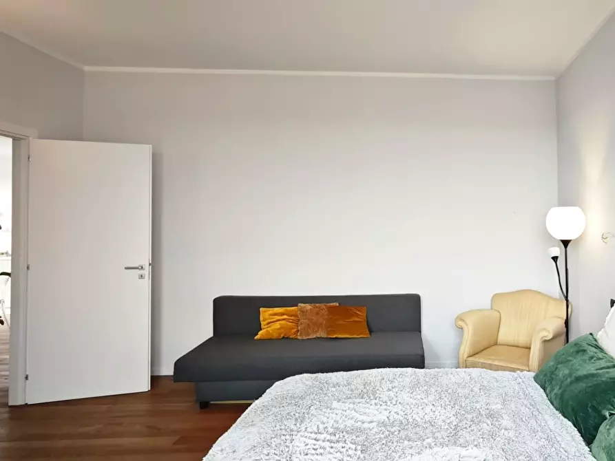 Immagine 21 di Appartamento in vendita  a Pontedera