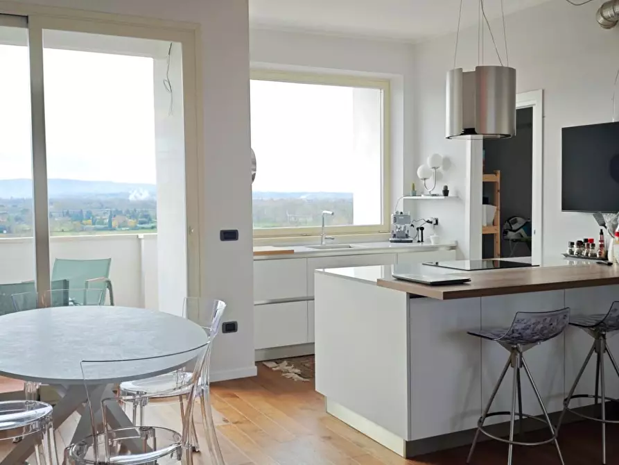 Immagine 8 di Appartamento in vendita  a Pontedera