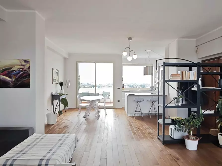 Immagine 24 di Appartamento in vendita  a Pontedera