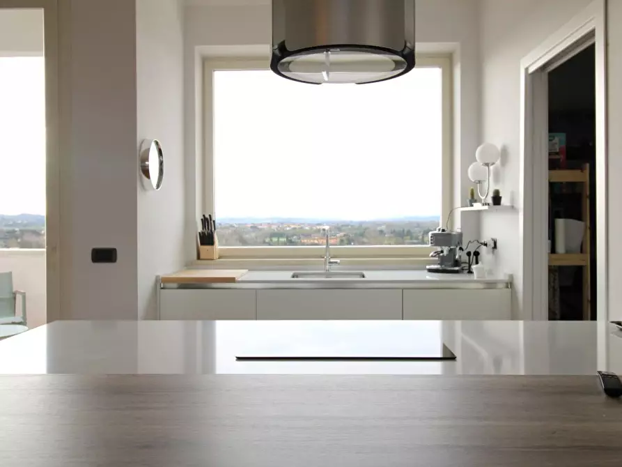 Immagine 10 di Appartamento in vendita  a Pontedera