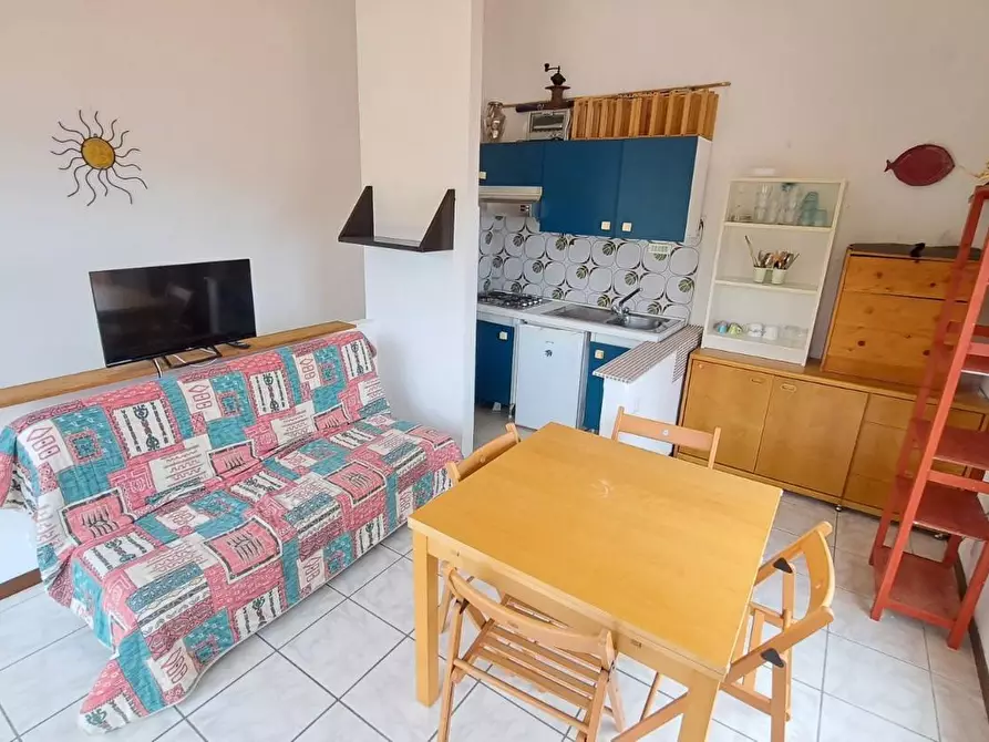 Immagine 5 di Appartamento in vendita  a Rosignano Marittimo