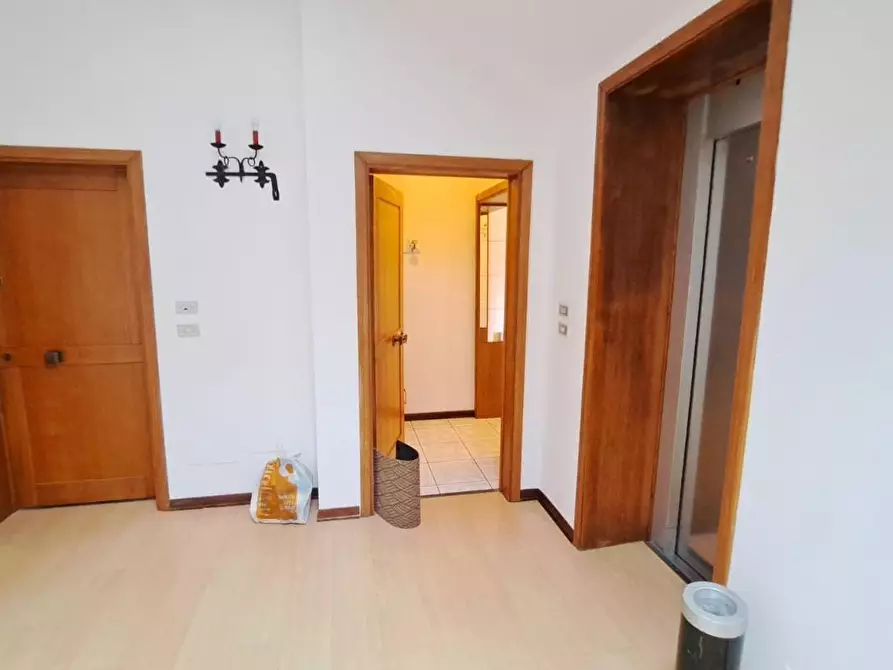 Immagine 16 di Appartamento in vendita  a Rosignano Marittimo