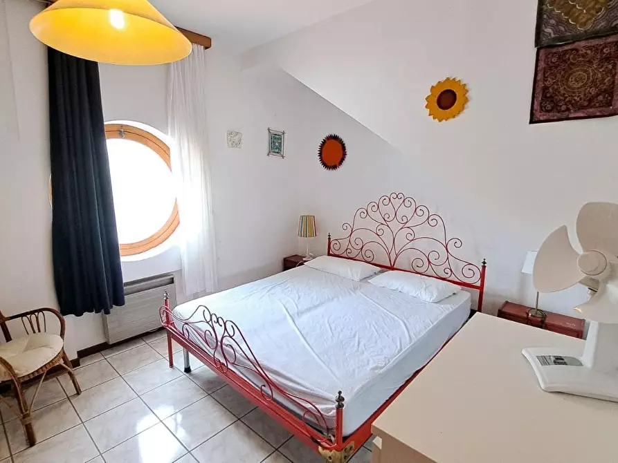 Immagine 11 di Appartamento in vendita  a Rosignano Marittimo