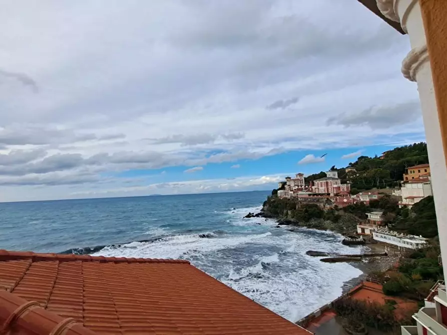 Immagine 1 di Appartamento in vendita  a Rosignano Marittimo