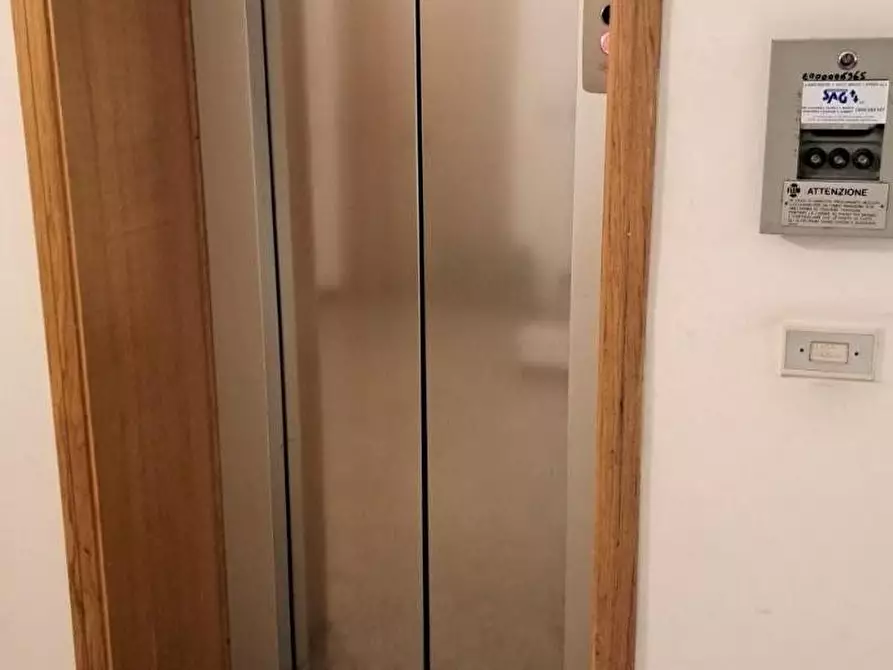 Immagine 17 di Appartamento in vendita  a Rosignano Marittimo