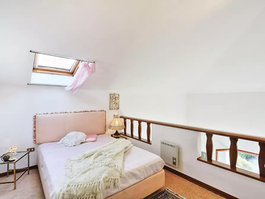 Immagine 9 di Appartamento in vendita  a Rosignano Marittimo