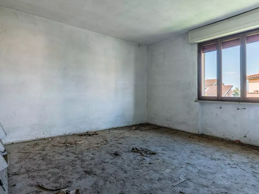 Immagine 26 di Villa in vendita  a Calcinaia