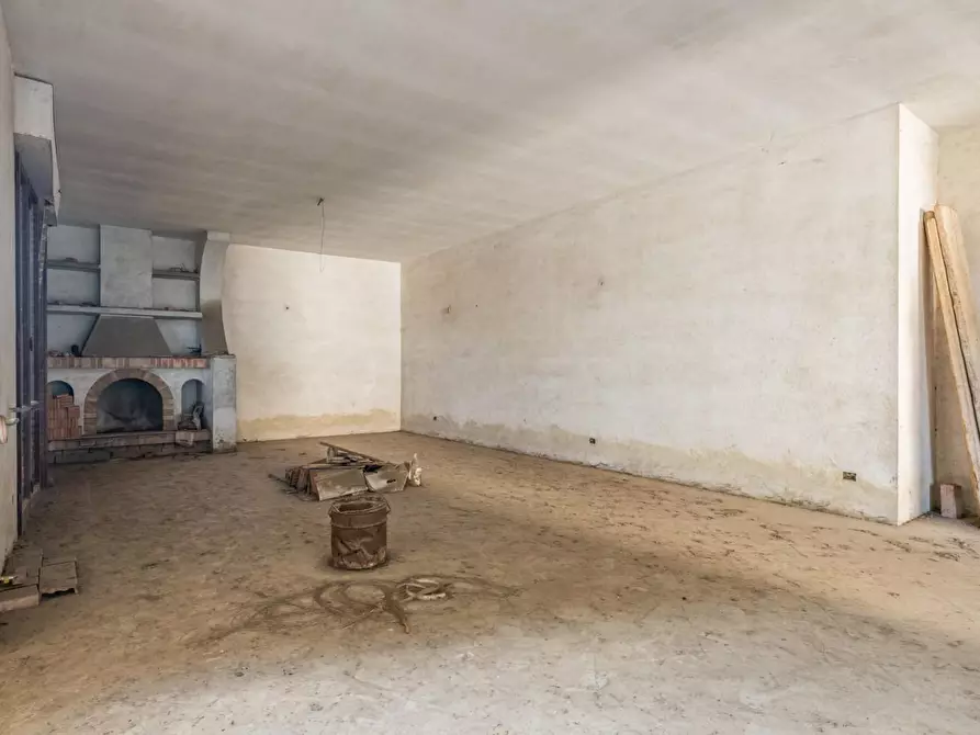 Immagine 17 di Villa in vendita  a Calcinaia