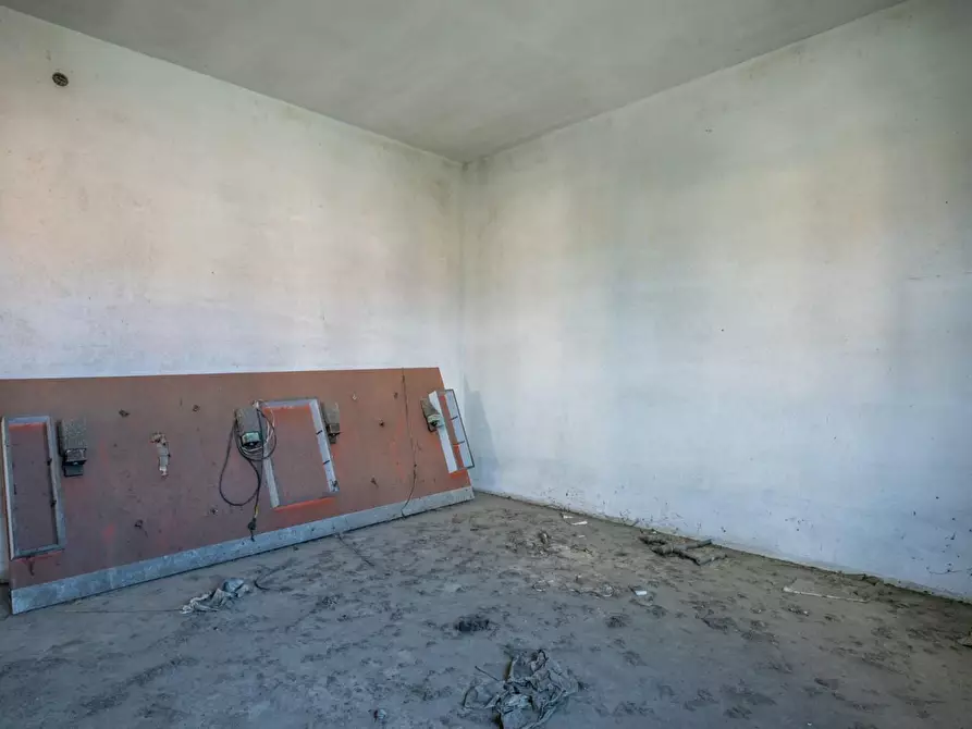 Immagine 27 di Villa in vendita  a Calcinaia