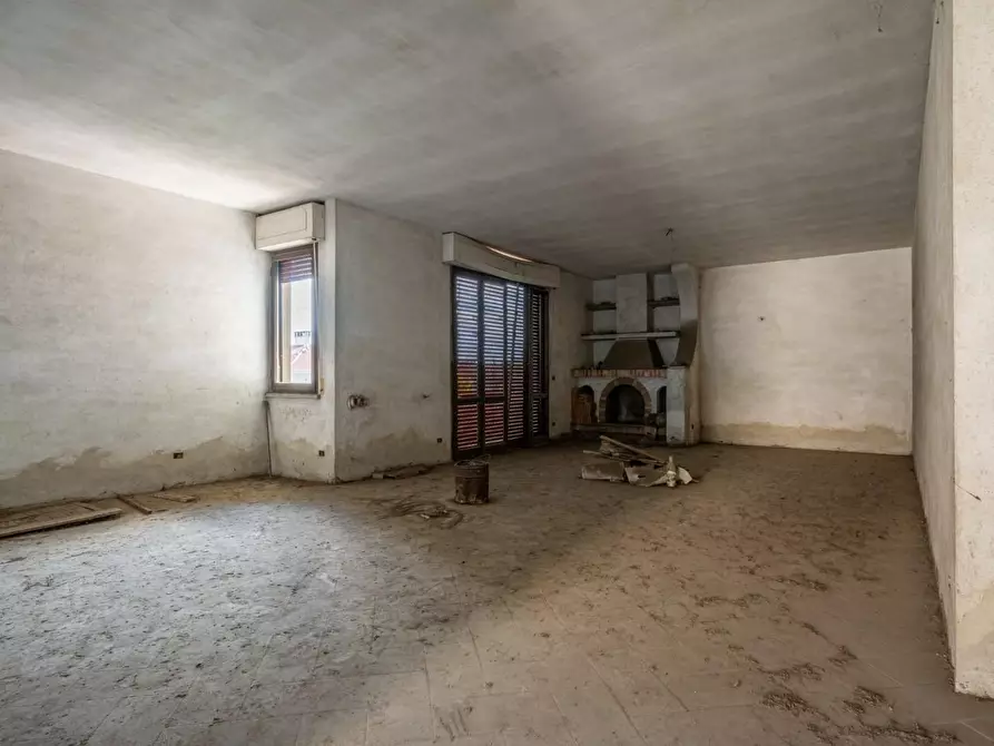 Immagine 14 di Villa in vendita  a Calcinaia