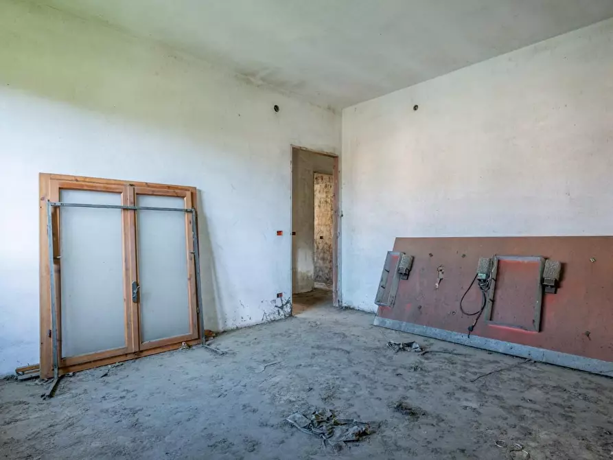 Immagine 28 di Villa in vendita  a Calcinaia