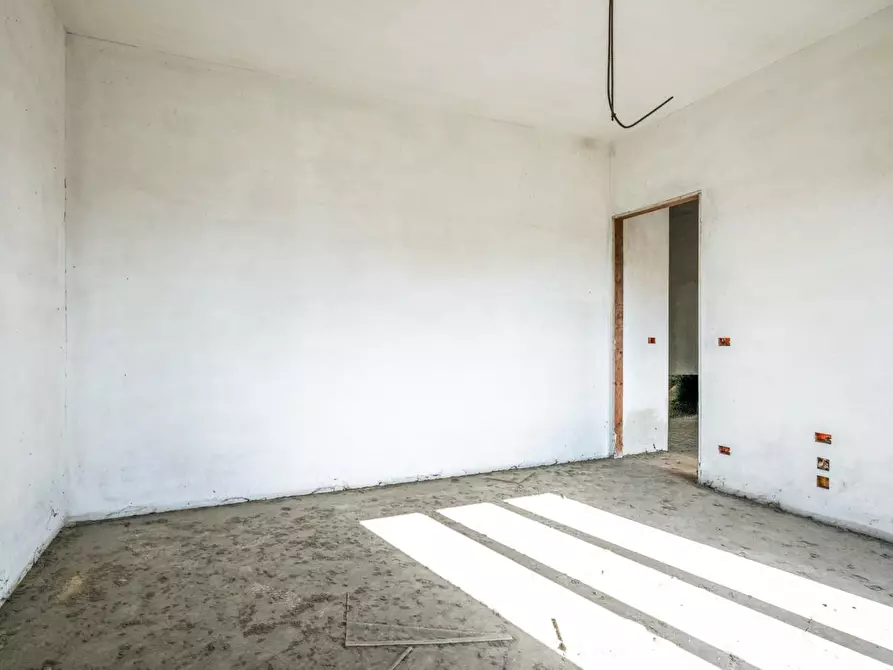 Immagine 32 di Villa in vendita  a Calcinaia