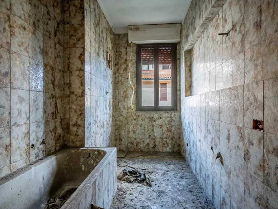 Immagine 20 di Villa in vendita  a Calcinaia