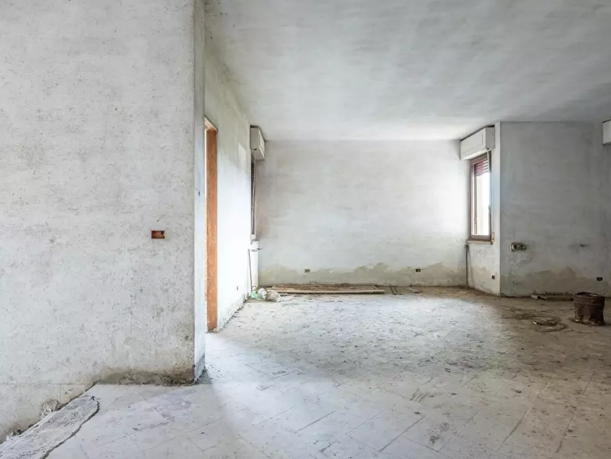 Immagine 19 di Villa in vendita  a Calcinaia