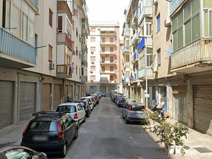 Immagine 5 di Appartamento in vendita  a Palermo